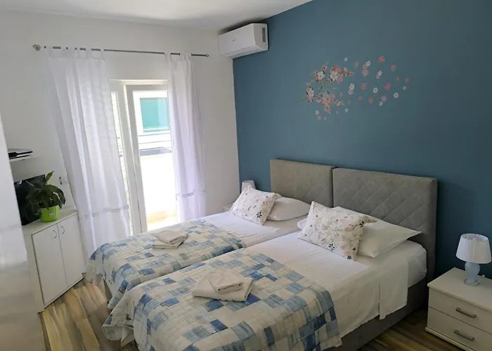 Apartments Desa Petric